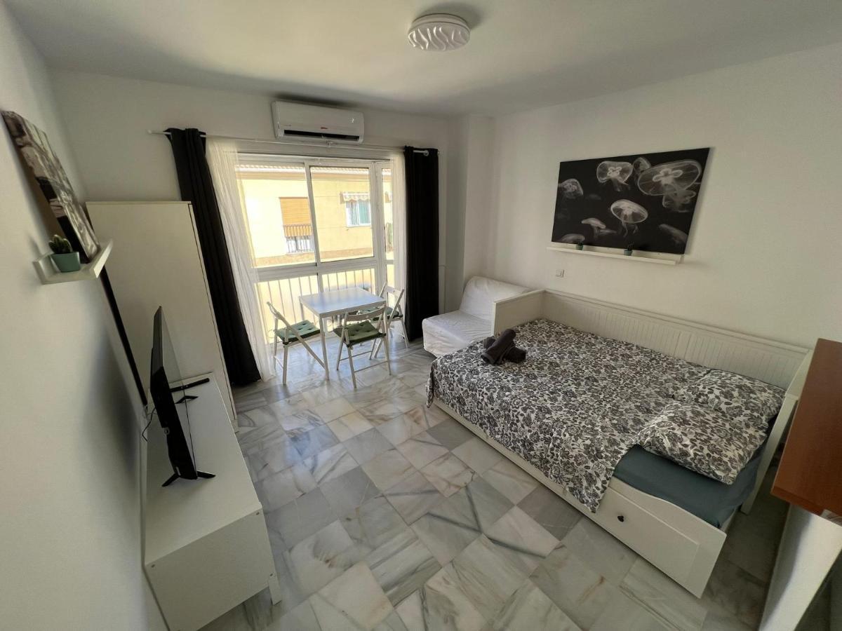 Genuar Apartments Malaga Center 3 Buitenkant foto
