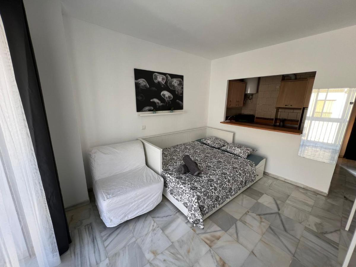 Genuar Apartments Malaga Center 3 Buitenkant foto