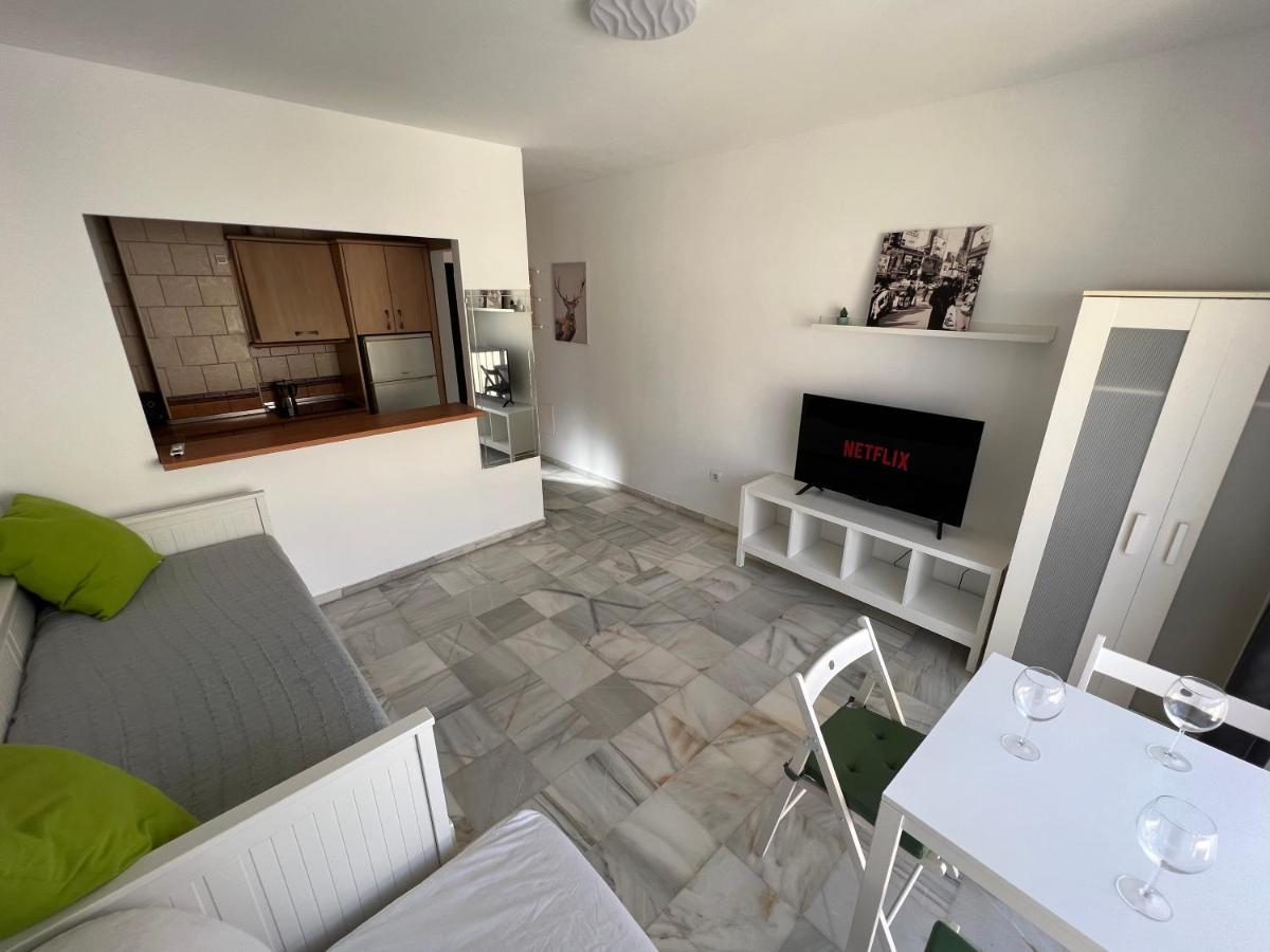 Genuar Apartments Malaga Center 3 Buitenkant foto
