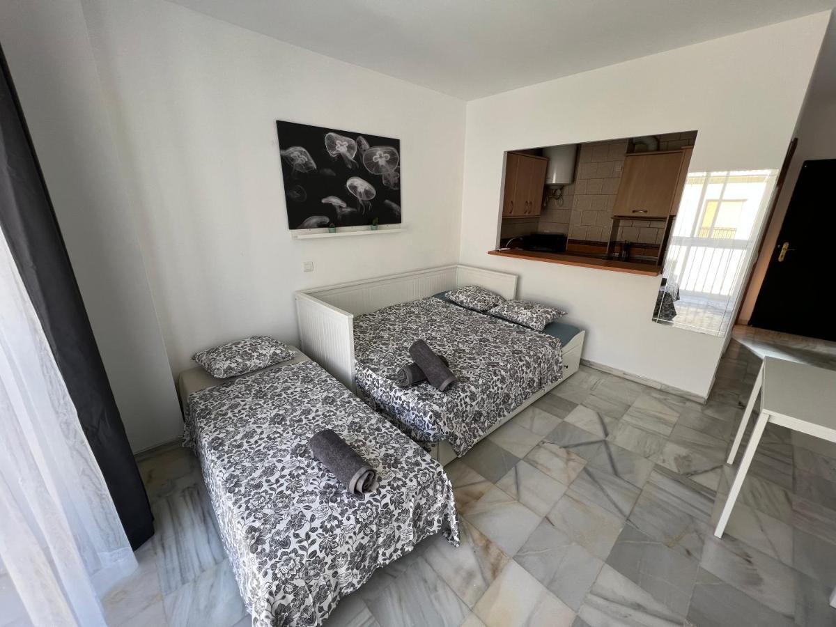 Genuar Apartments Malaga Center 3 Buitenkant foto